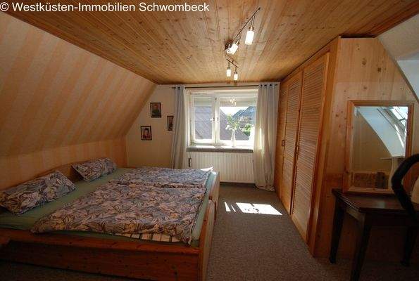 Schlafzimmer DG