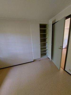 5b Schlafzimmer Schrank