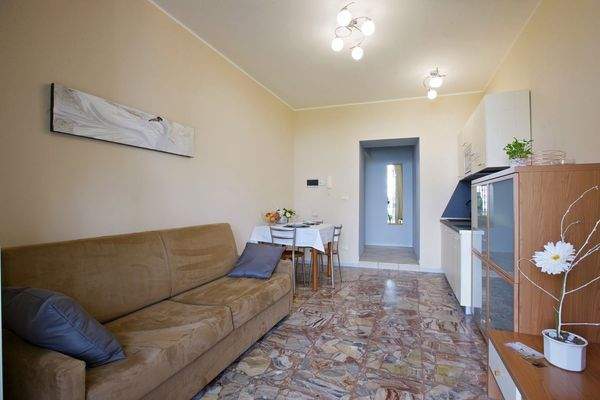 2-Zimmer-Wohnung Nr. 3 mit Terrasse und Garten