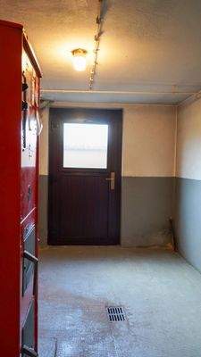 Ausgang Waschküche zu Garten