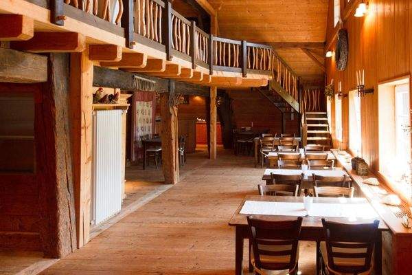 Der Gesellschaftssaal im OG