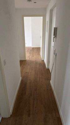 Flur frisch renoviert