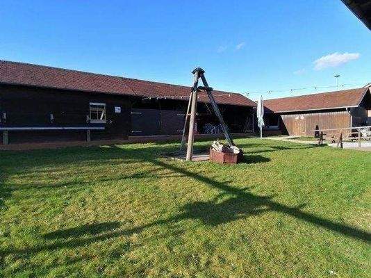 Garten und Nebengebäude