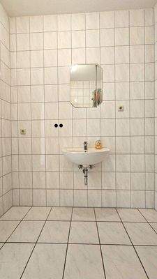 Bad mit Waschmaschinenstellplatz