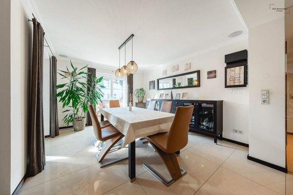 Die_Maklerei_Essbereich_Betreiberwohnung OG