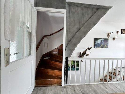 Treppenaufgang zum Dachgeschoss