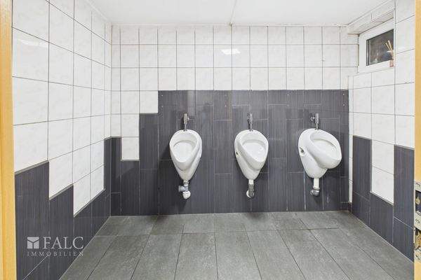 CAM04294G0-PR0028-STILL013