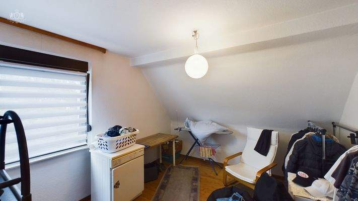 CAM01984G0-PR0409-STILL008