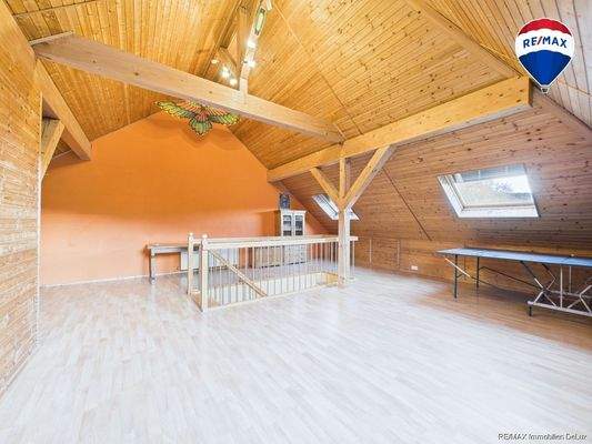 REMAX Immobilien DeLux Einfamilienhaus  Bebelsheim Hobby Mark Borowicz