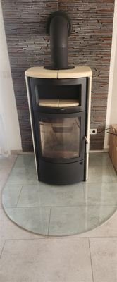 Hark-Kaminofen mit Außenkamin