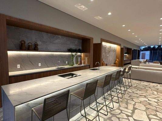 WhatsApp Image 2025-03-17 at 16.40.20 (1)