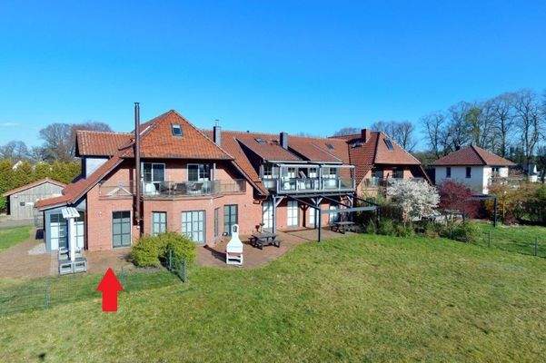 Erdgeschosswohnung links