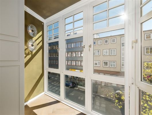 verglaste Loggia zur Gertigstraße