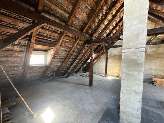 Ausbaureserve DG links