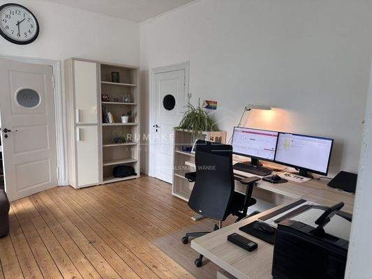 Büro / Schlafzimmer 1