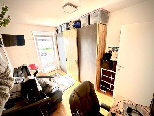 Schlafzimmer 2 / Arbeitszimmer