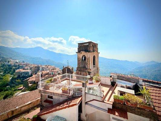 PE1005_02_TERRA ITALIA IMMOBILIEN_REAL ESTATE_PERI