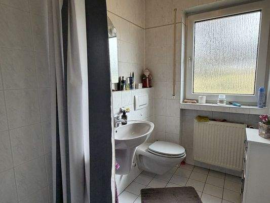 1. Wohnung Badezimmer 1