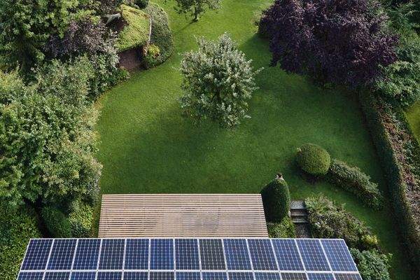 Drohnenaufnahme Garten