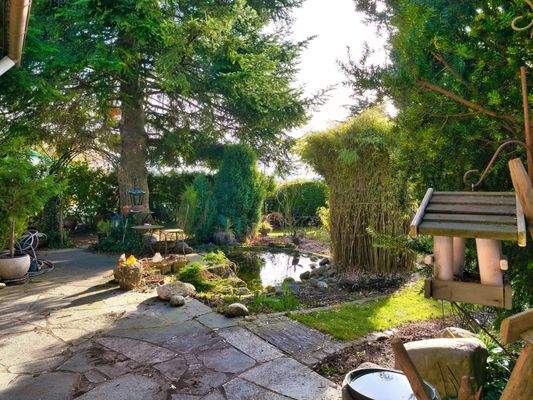 liebevoll angelegter Garten