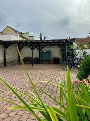 Innenhof Carport.jpg