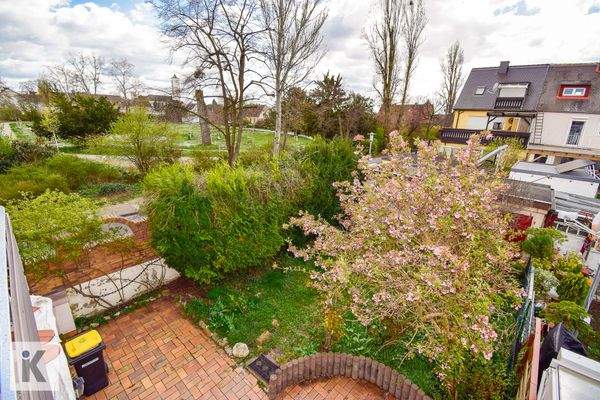 Blick vom Balkon Richtung Park