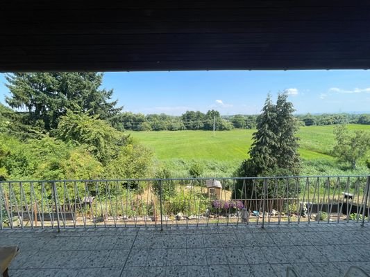 Ausblick von Balkon in die Natur