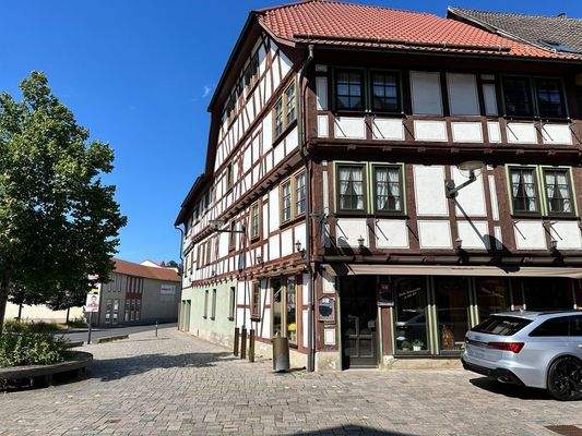 Wohn - und Geschäftshaus