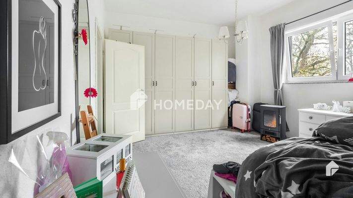 1. OG Schlafzimmer 2