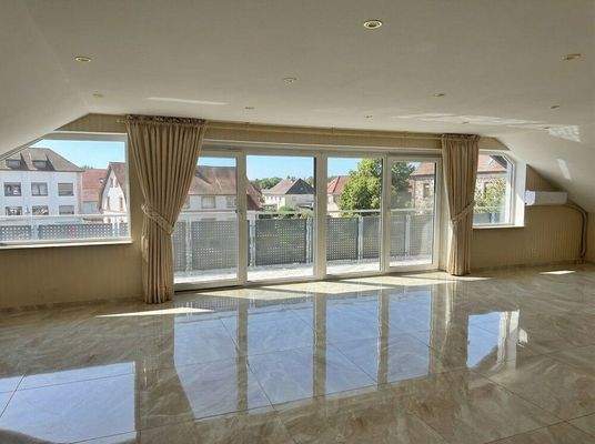 Wohn- und Essbereich