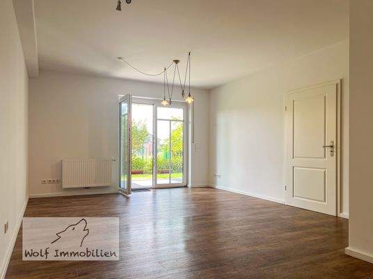 Wohnzimmer mit Terrassentür