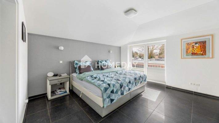 1. OG Schlafzimmer 1