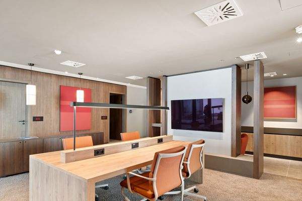 OFFICE COMMUNITY SPACES