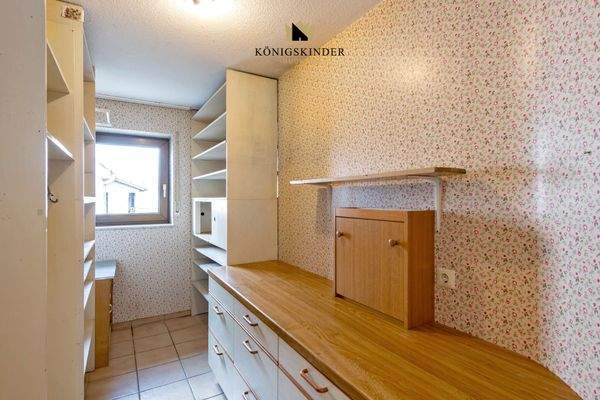 Platz für Staubsauger & Co.