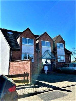 Vorder und Seitenansicht li.