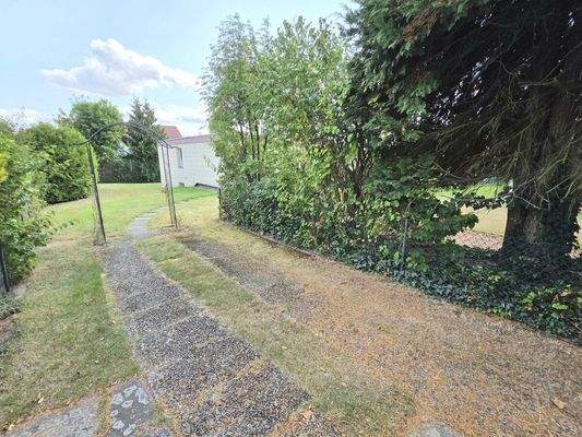 Stellplatz auf dem Grundstück