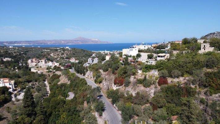 Kreta, Aspro: Grundstück in der Nähe von Almyrida Beach zu verkaufen