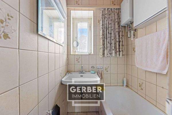 23 OG kl. Bad mit Wanne