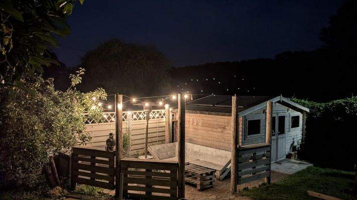 Garten Sitzecke mit Gartenhaus