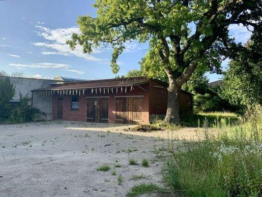 Garagen und Werkstatt