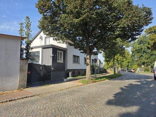 ff4a9d66-ab7a-4e60-a9d3-4adf08823e4c