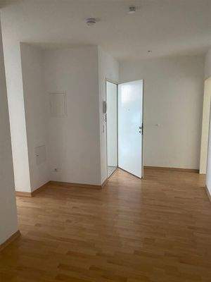 Flur mit Blick zum Eingang