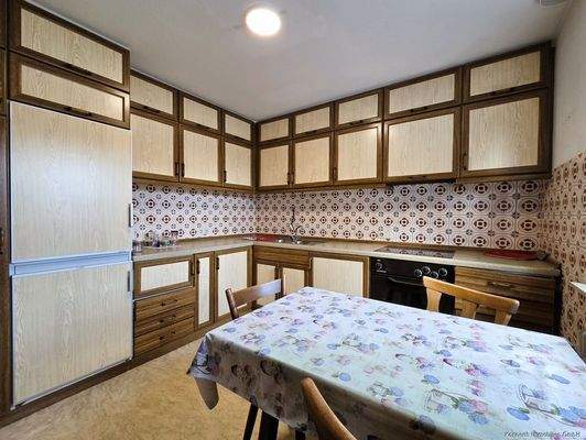 Rustikale Küche mit Charakter – bereit für neue Ideen