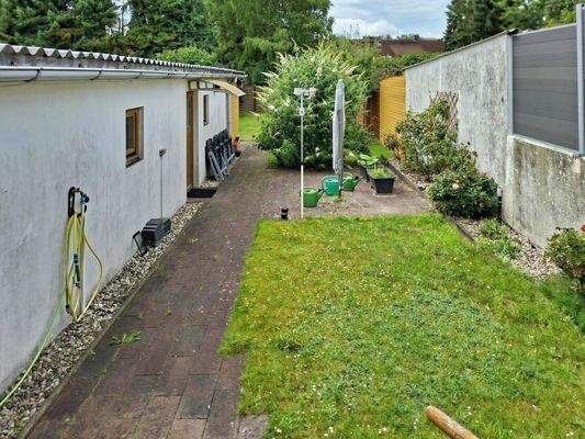 Gartenansicht mit Außenwasseranschluß