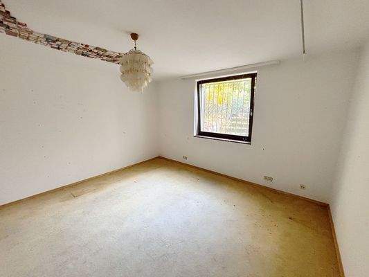 Kind Untergeschoss.JPG