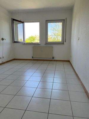 Schlafzimmer Fensterseite 