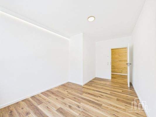 Kinderzimmer Büro (1)