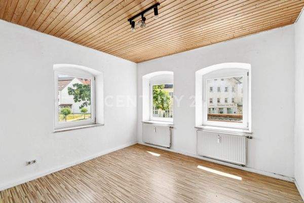 Wohnung Nr. 1 Obergeschoss, Bahnhofstr. 6+8