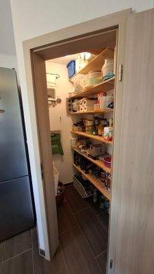 Speisekammer in der Küche