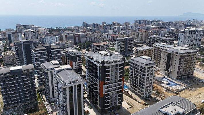 1-Bedroom Real Estate in a Central Location in Alanya